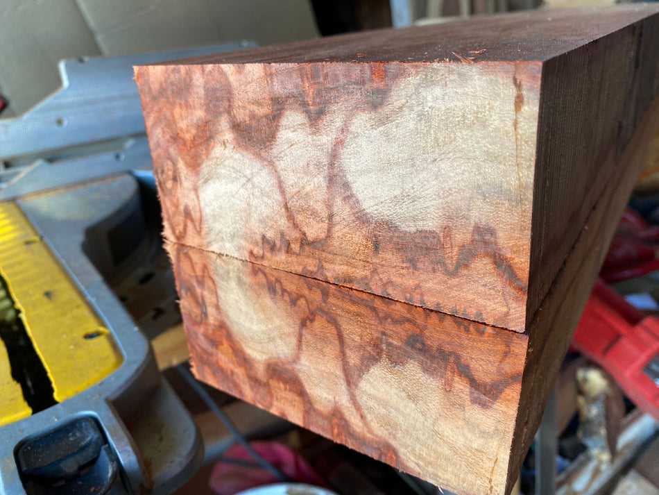 Compre cuencos de padauk con figuras de mármol en blanco de 3” x 6” x 6”